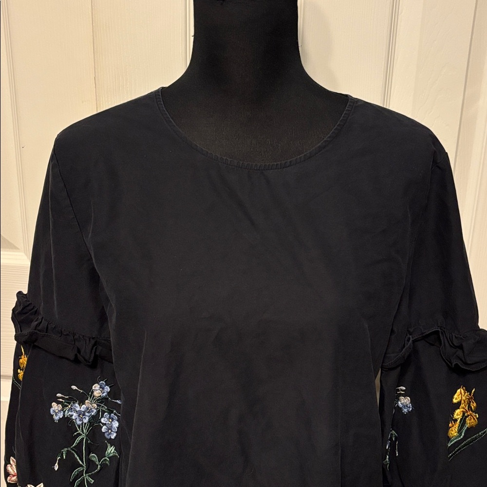Zara Trafulac Embroidered Shift Dress - Picture 3 of 12